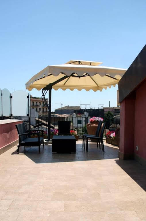 I Cento Campanili Apartment Acireale Luaran gambar